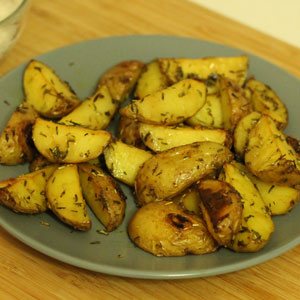 Как приготовить картошку по-деревенски, чтоб получилась вкуснее, чем в фаст-фуде